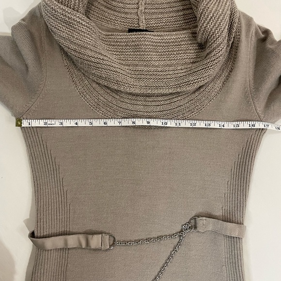 Le Chateau Tunic Sweater, Long Sleeve, Cowl Neck, Beige, Size Small W Belt - Picture 4 of 8